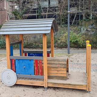Spielplatz – Bild 2