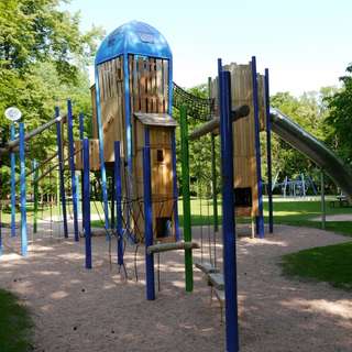 Spielplatz Hofgarten – Bild 1