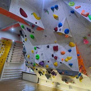Boulderhalle Plauen "School Project" – Bild 1