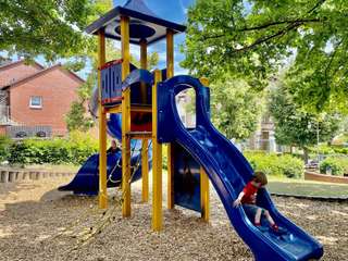 Spielplatz Lukasgasse – Bild 1