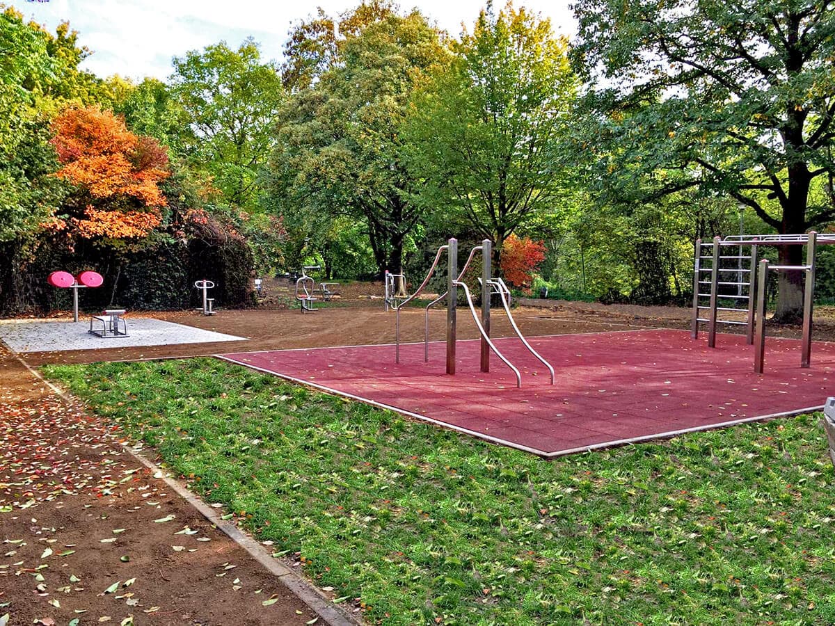 Spielplatz – Bild 1