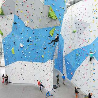 South Rock Kletterhalle – Bild 1