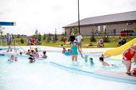 Alexander MacGillivray Splash pad and Park, Stonebridge – Bild 2