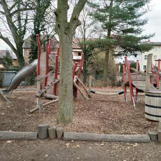 Kinderspielplatz RC Möve/Main Spielplatz – Bild 1