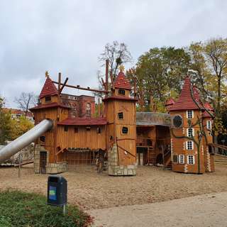 Märchenspielplatz – Bild 1