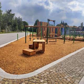 Spielplatz im Stadtteilpark am Pleißenbach – Bild 3