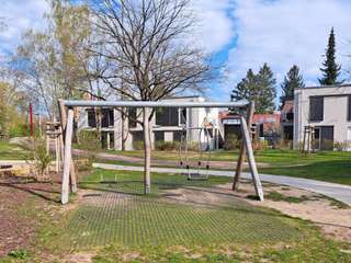 Spielplatz Komotauer Straße – Bild 3