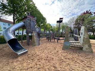 Spielplatz Gneisenaustraße – Bild 1