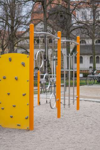 Spielplatz "Platz des 20. Juli 1944" – Bild 1