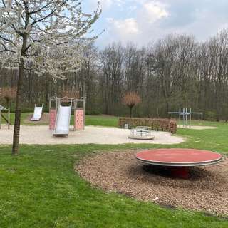 Spielplatz Im Stadtwald – Bild 1