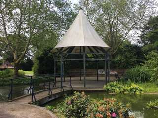Osterather Rathauspark – Bild 1