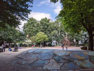 Spielplatz Paulinenplatz – Bild 1